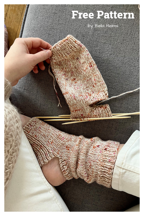 Janne Yoga Socks Free Knitting Pattern