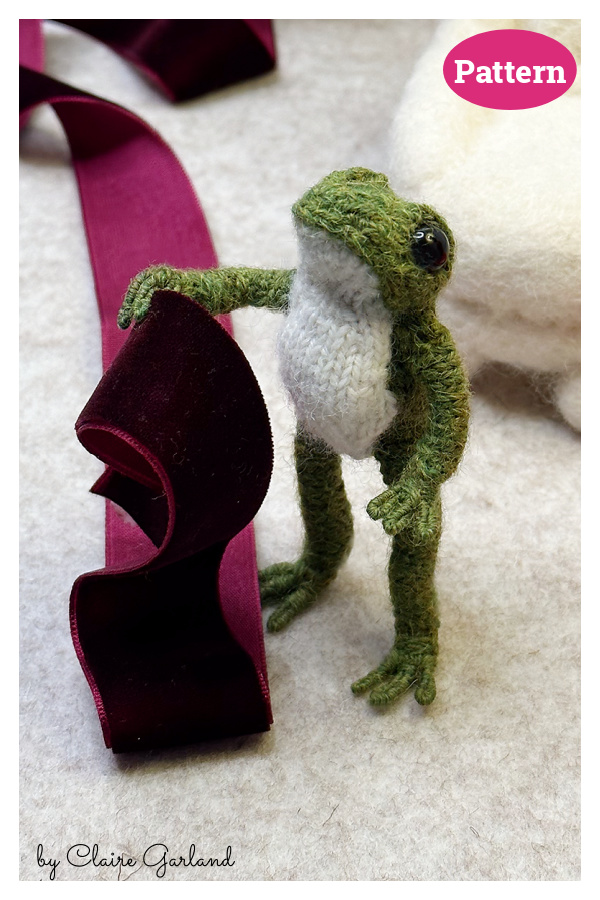 Green Frog Amigurumi Knitting Pattern