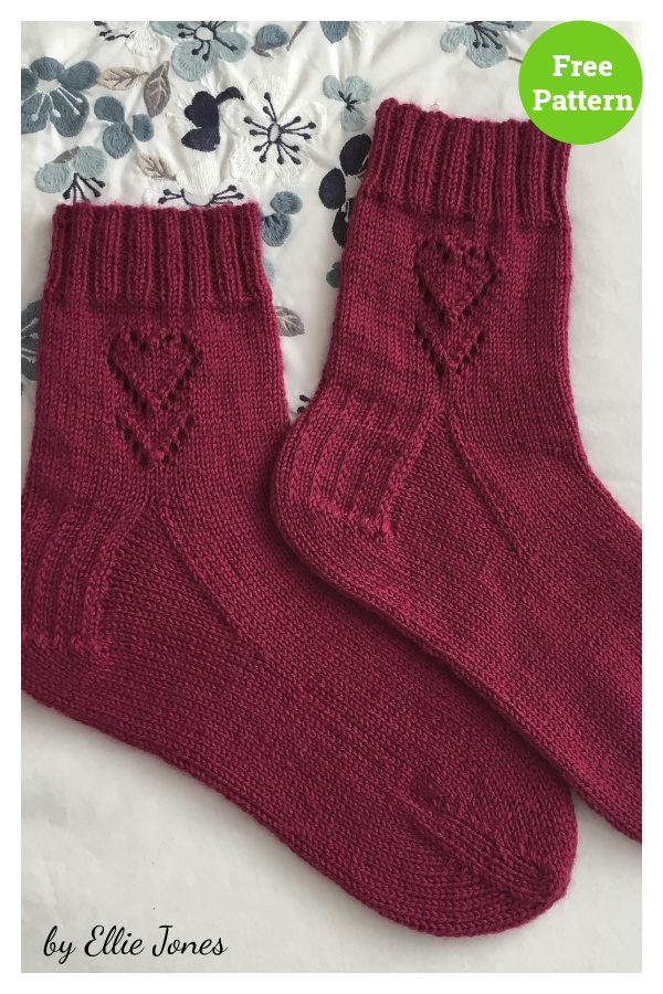 V for Valentine Socks Free Knitting Pattern
