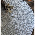 Cable and Swirl Round Baby Blanket Free knitting Pattern