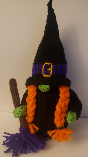 Loom Knit Witchy Gnome Free Knitting Pattern