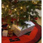 Gifts Around the Tree Skirt Free Knitting Pattern