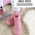 Oink Oink Ankle Pig Socks Knitting Pattern