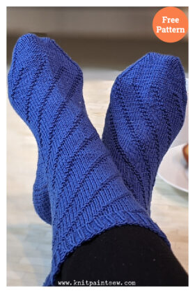 8 Spiral Socks Free Knitting Pattern