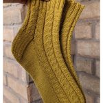 Fake Cable Socks Free Knitting Pattern
