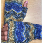 Wavy Mittens Free Knitting Pattern