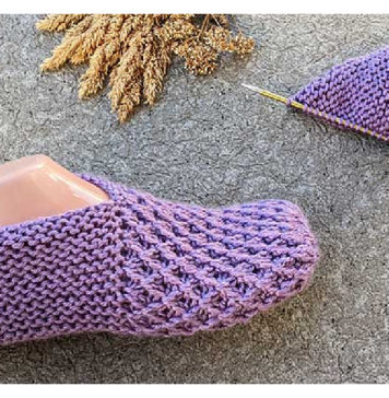 Viola Flat Slippers Free Knitting Pattern and Video Tutorial