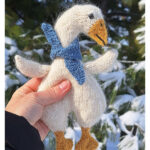 Suz the Goose Knitting Pattern