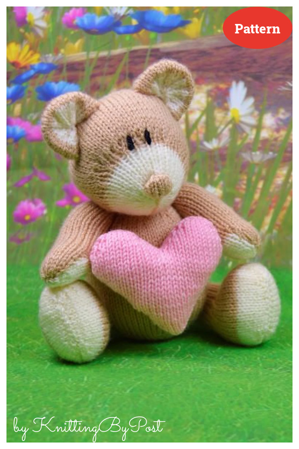 Valentine’s Day Bear Knitting Pattern