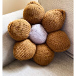 Flower Pillow Knitting Pattern