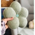 Small Flower Cushion Free Knitting Pattern and Video Tutorial