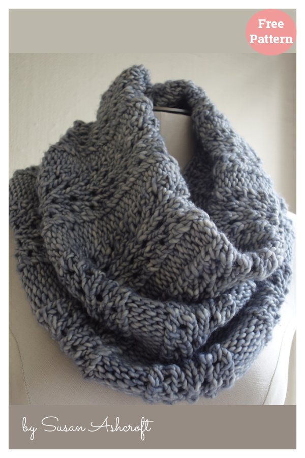 Plumettes Lace Cowl Free Knitting Pattern