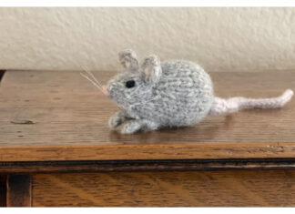 Victorian Mouse Free Knitting Pattern