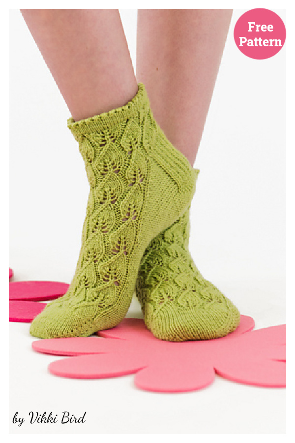 Leaf Socks Free Knitting Pattern