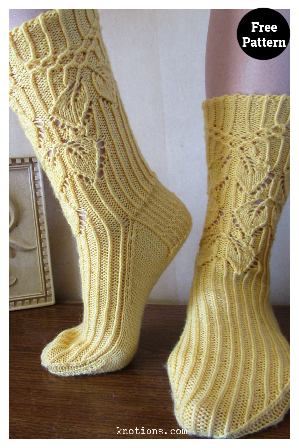Smocked Leaves Socks Free Knitting Pattern