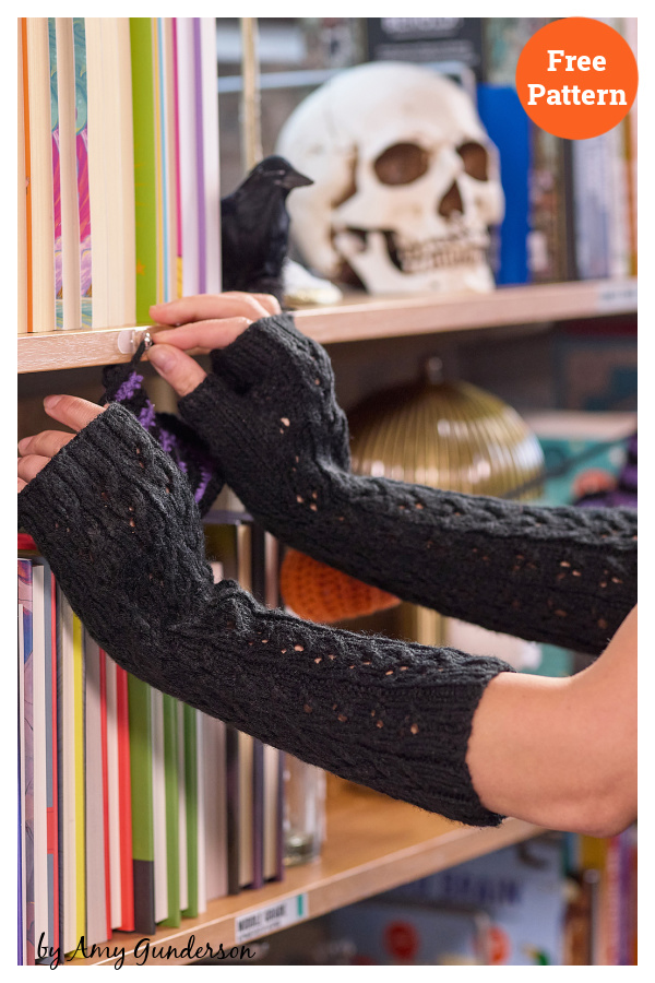 Lace and Scribe Mitts Free Knitting Pattern