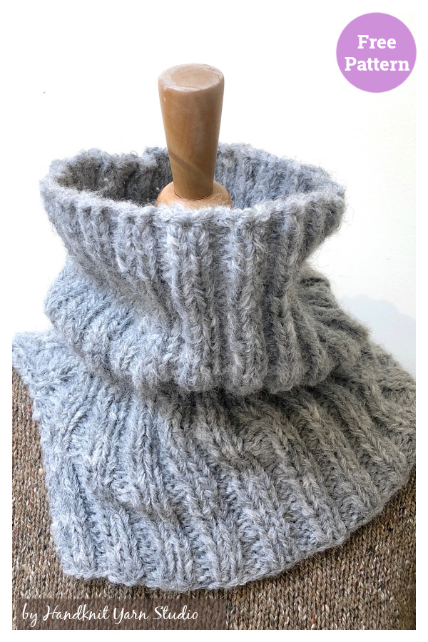 Cozy Ribbed Neckwarmer Free Knitting Pattern