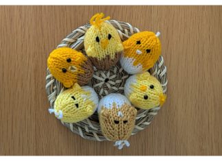 Chick Eggs Free Knitting Pattern