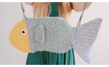 Flirty Fish Handbag Free Knitting Pattern