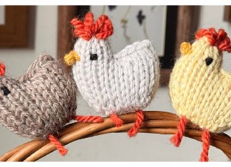 Tiny Pocket Chicken Free Knitting Pattern