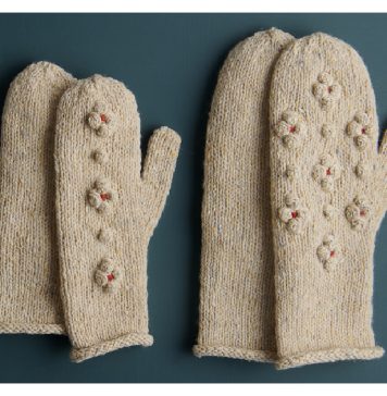 Snowberry Mittens Free Knitting Pattern